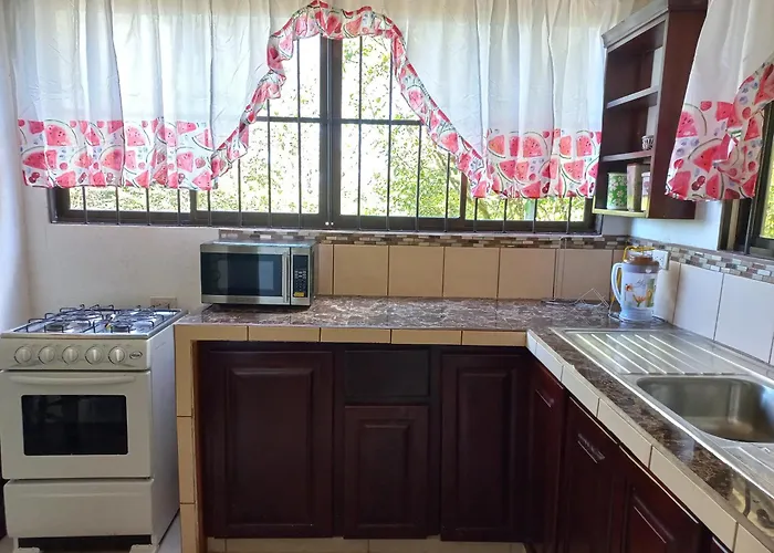 Casa Montanas Nicoyanas